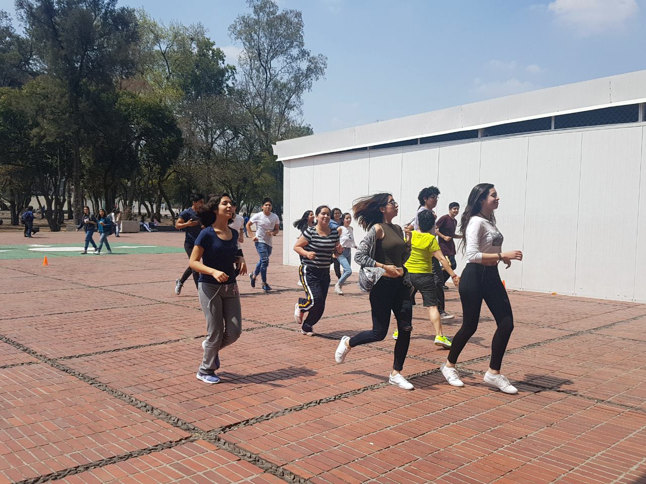 Puma fit ejercicio creativo y eficaz para universitarios