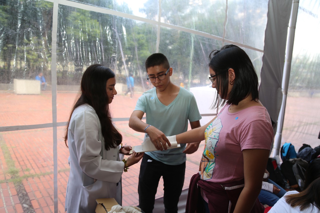Generación 2019 recibe taller de primeros auxilios