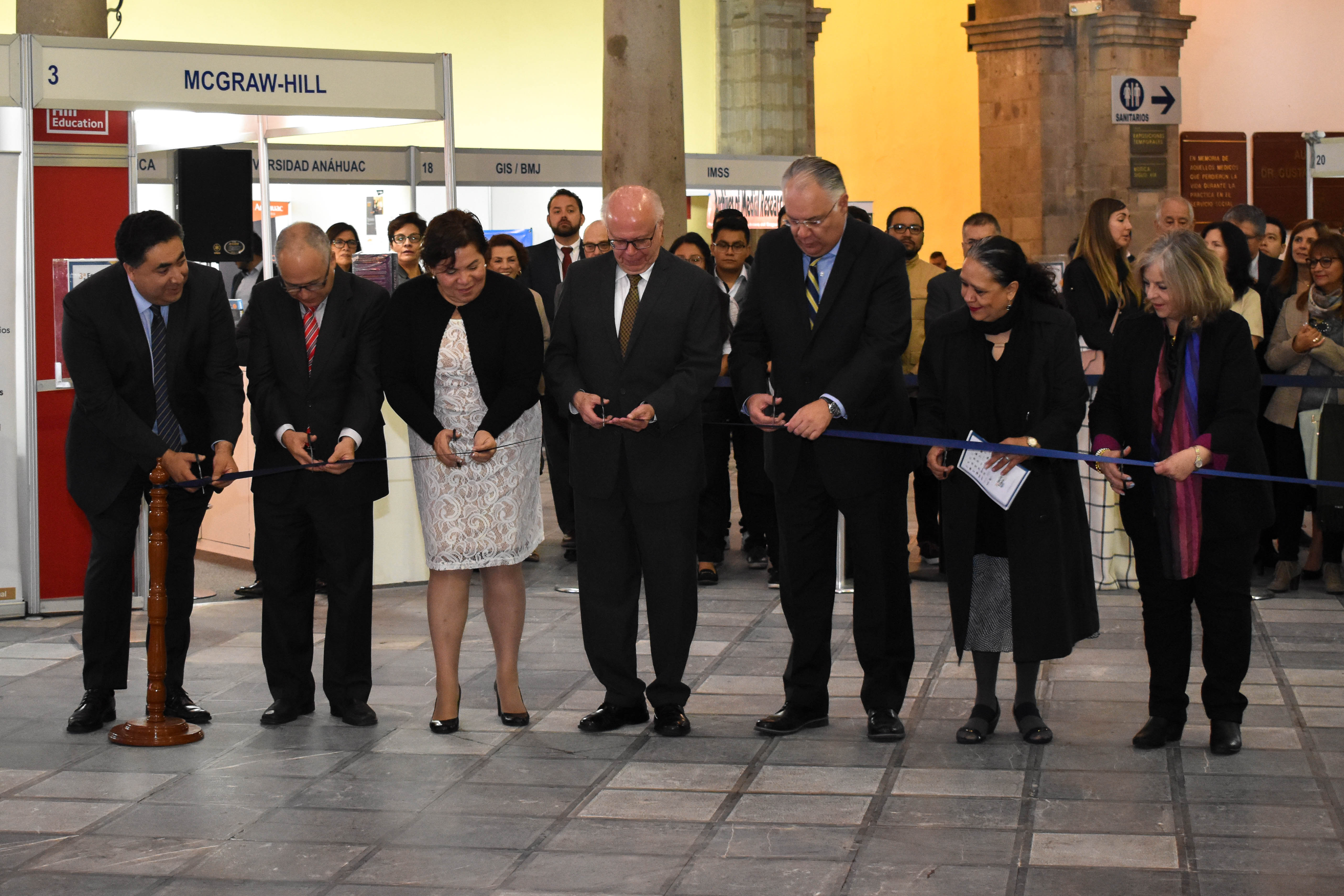 Letras, cultura y alegría en la 3ª Feria del Libro de Ciencias de la Salud