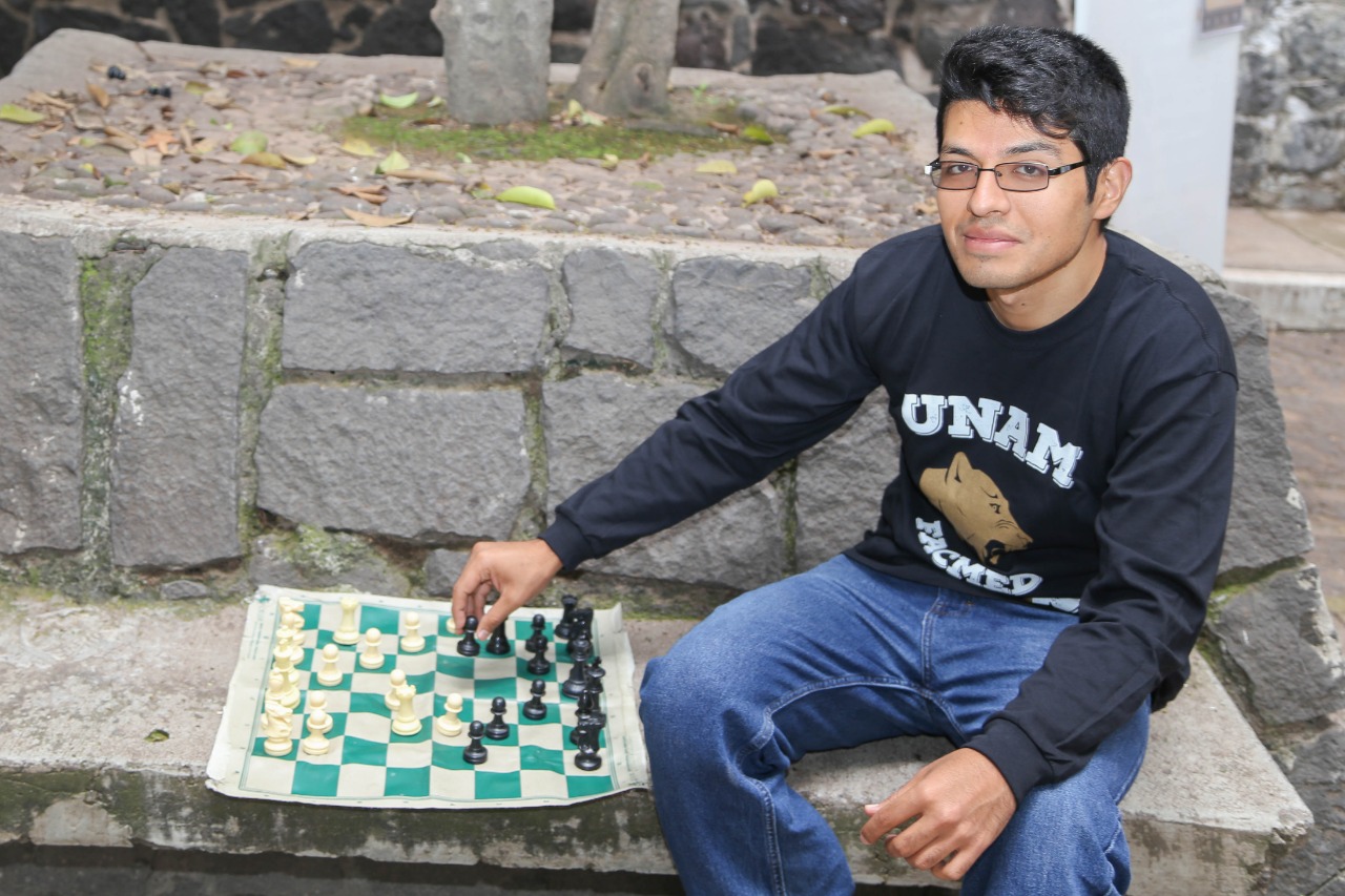 Eduardo de la Fuente gana lugar para torneo estatal de ajedrez