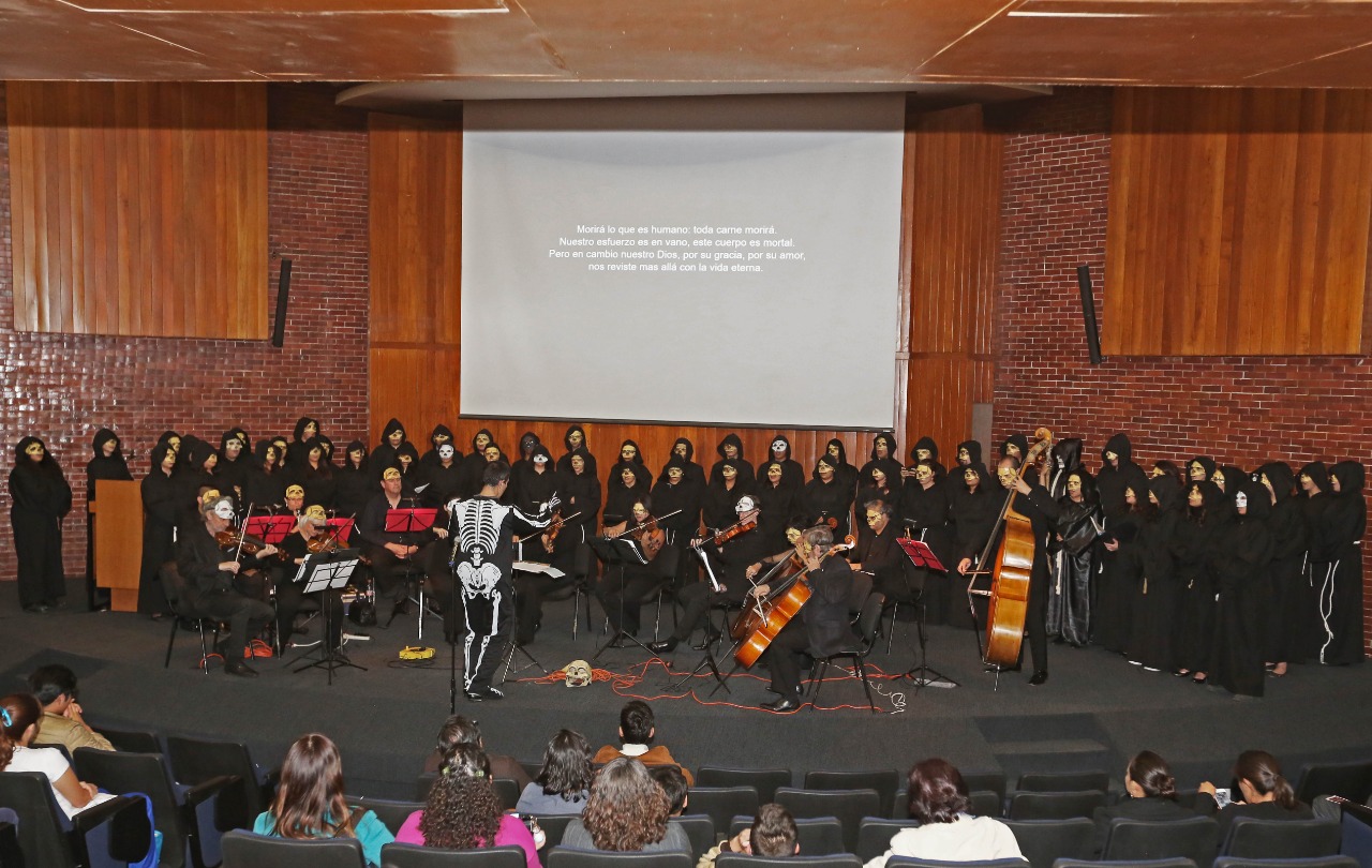 El Coro Aliis Vivere conmemora el Día de Muertos