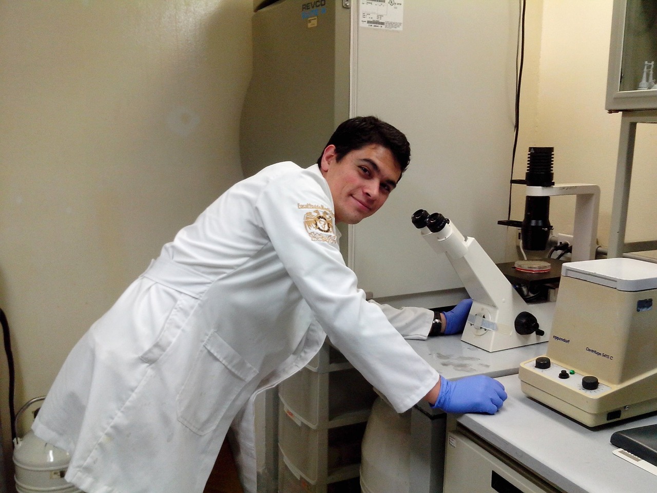 Alejandro Jiménez, exalumno de la LIBB, gana premio por tesis doctoral en Reino Unido