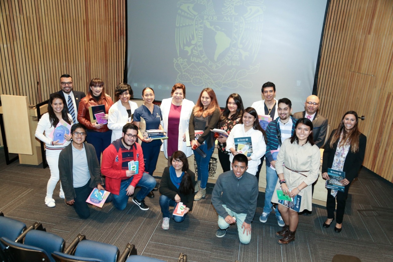 La Facmed entre calaveritas y disfraces