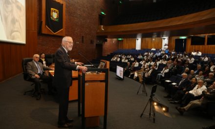 Reconocimiento a la obra literaria del doctor Ruy Pérez Tamayo