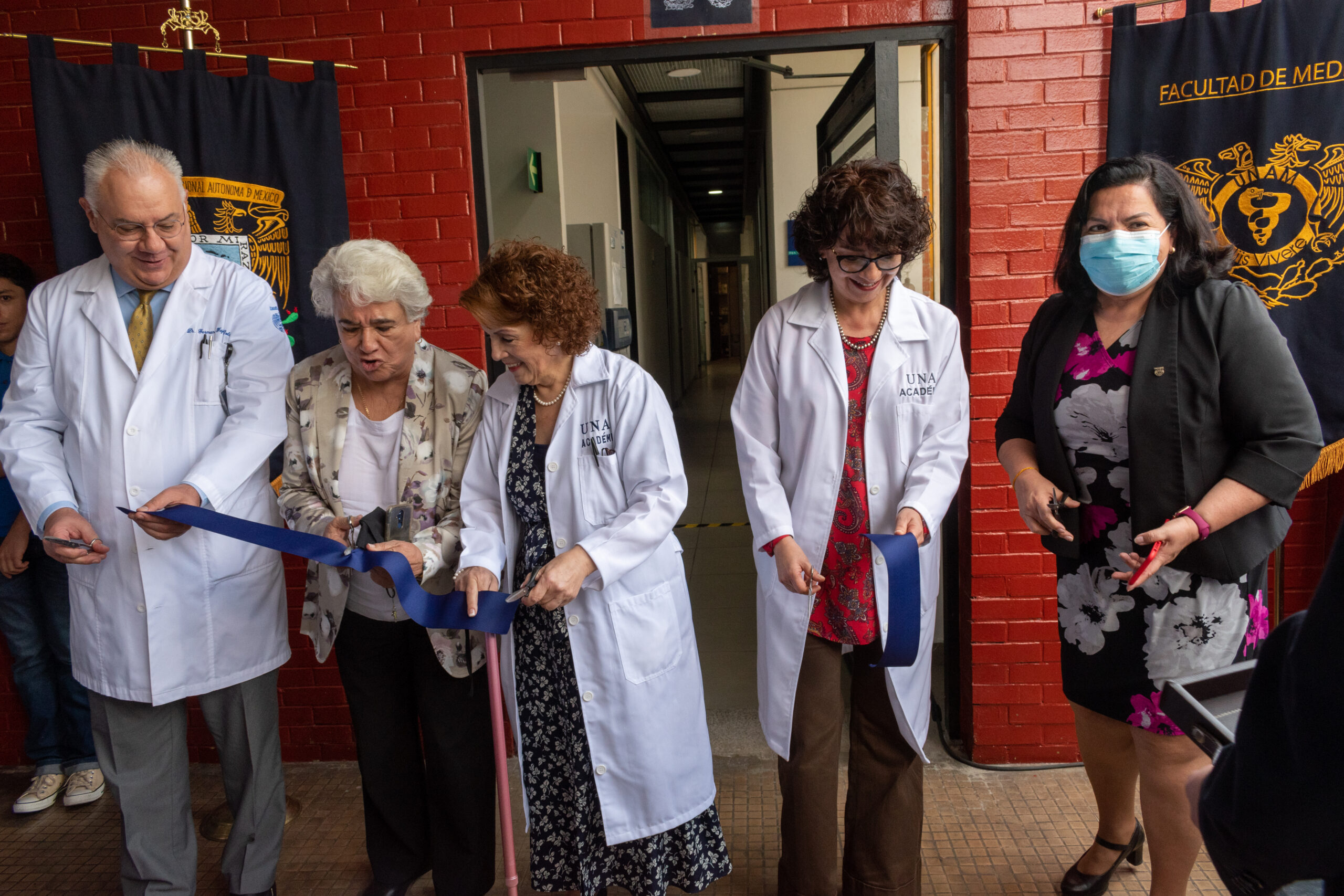 El Departamento De Microbiología Y Parasitología Inaugura Y Renueva Sus ...